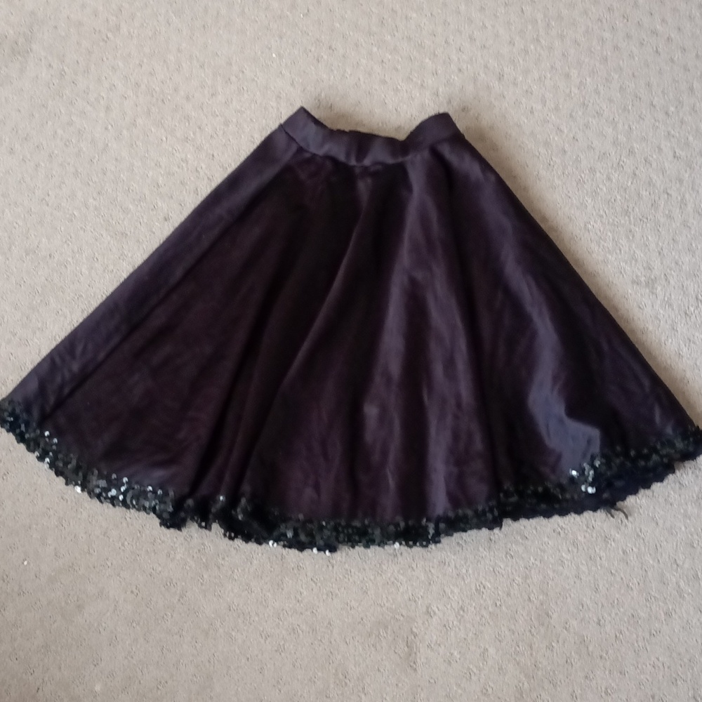 Vintage Taffys Showstoppers Circle Dance Skirt w/ Sequin Trim